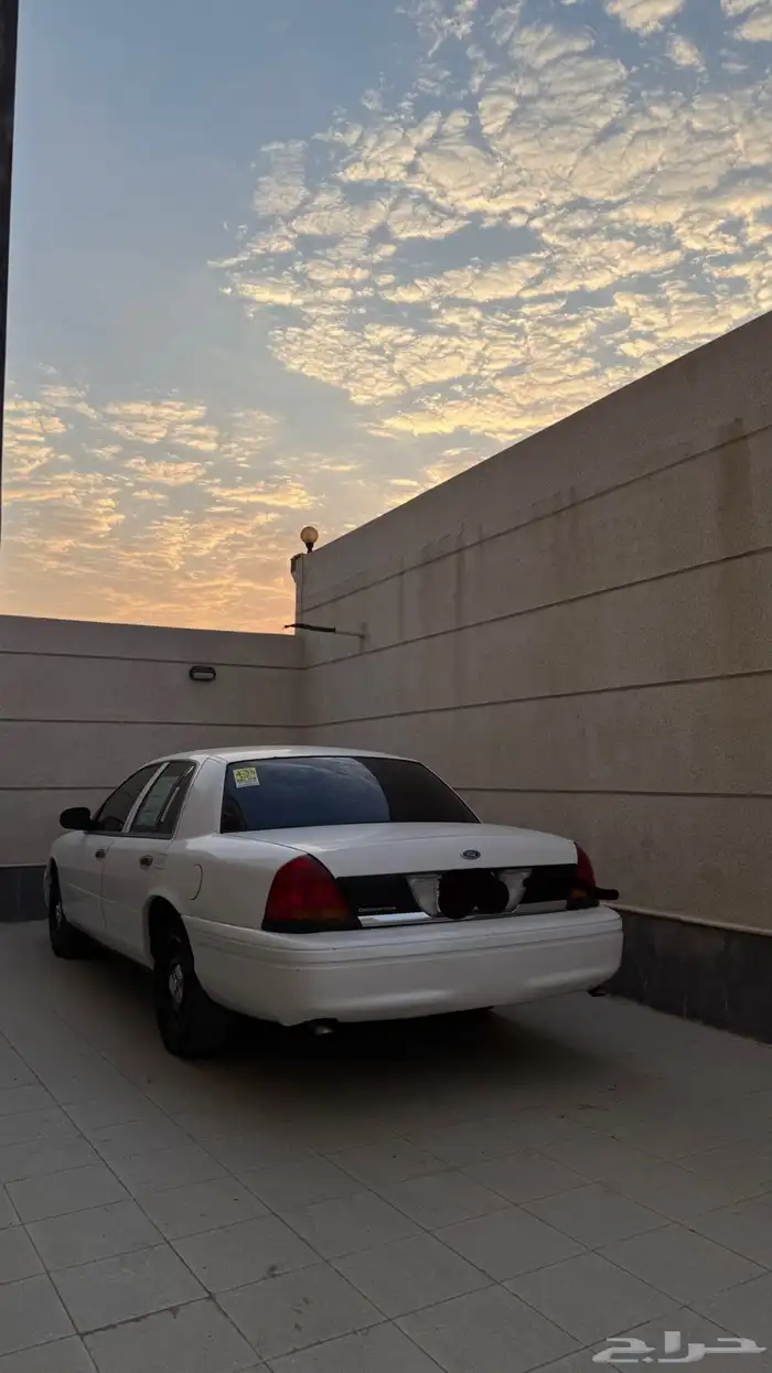 فورد فكتوريا 2001 5