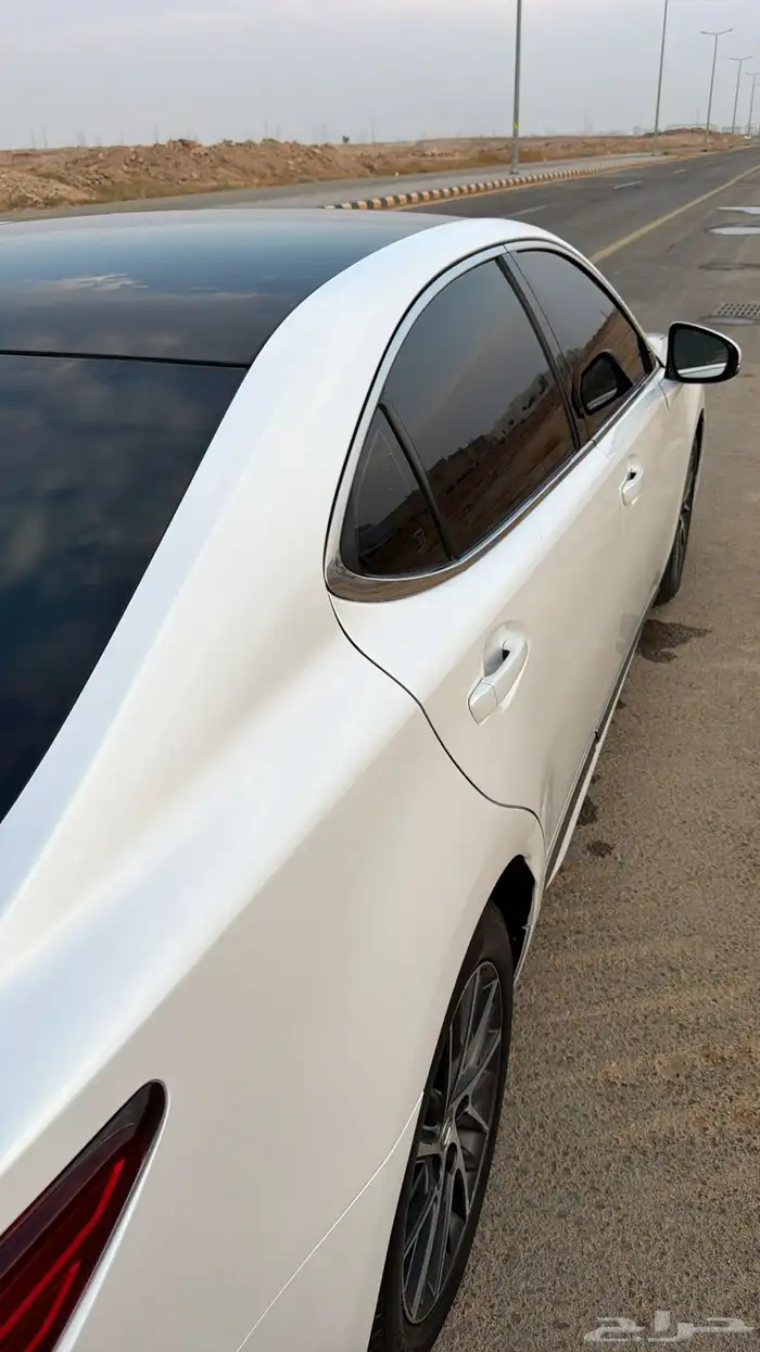 لكزس ES350 2018 فل كامل 13