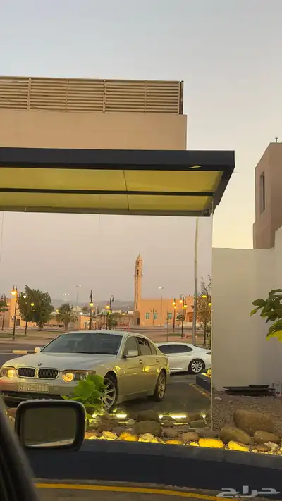 بس ام دبليو 735 2003 index