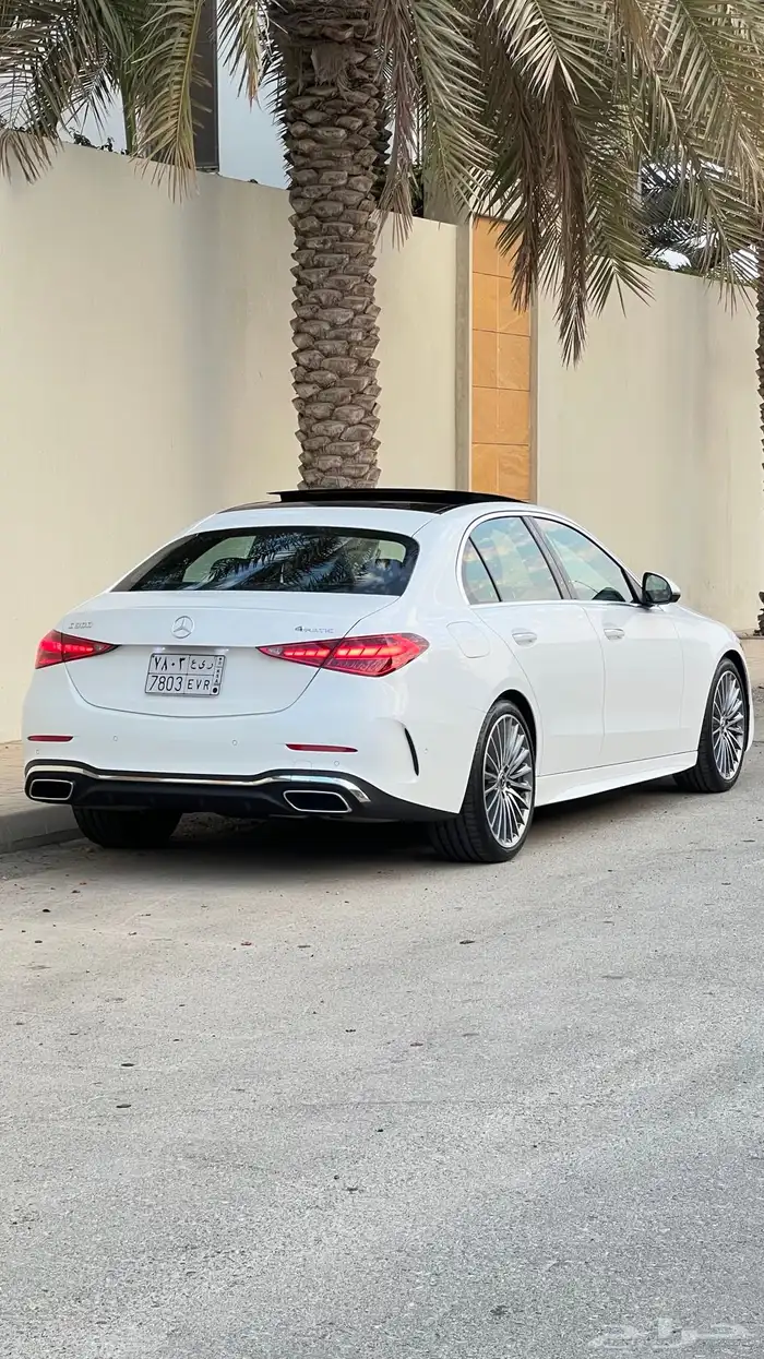 مرسيدس C300 موديل 2023 عداد 6 آلاف كيلو بحالة المصنع 1