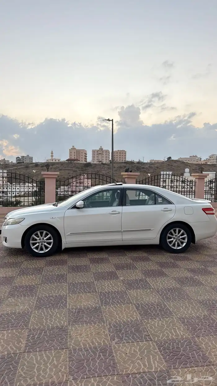 للبيع كامري 2011 4