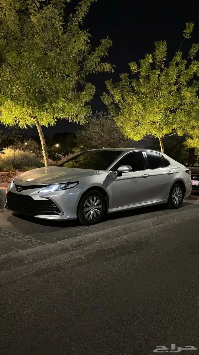 للبيع سيارة كامري موديل 2020 محوله 2021 3