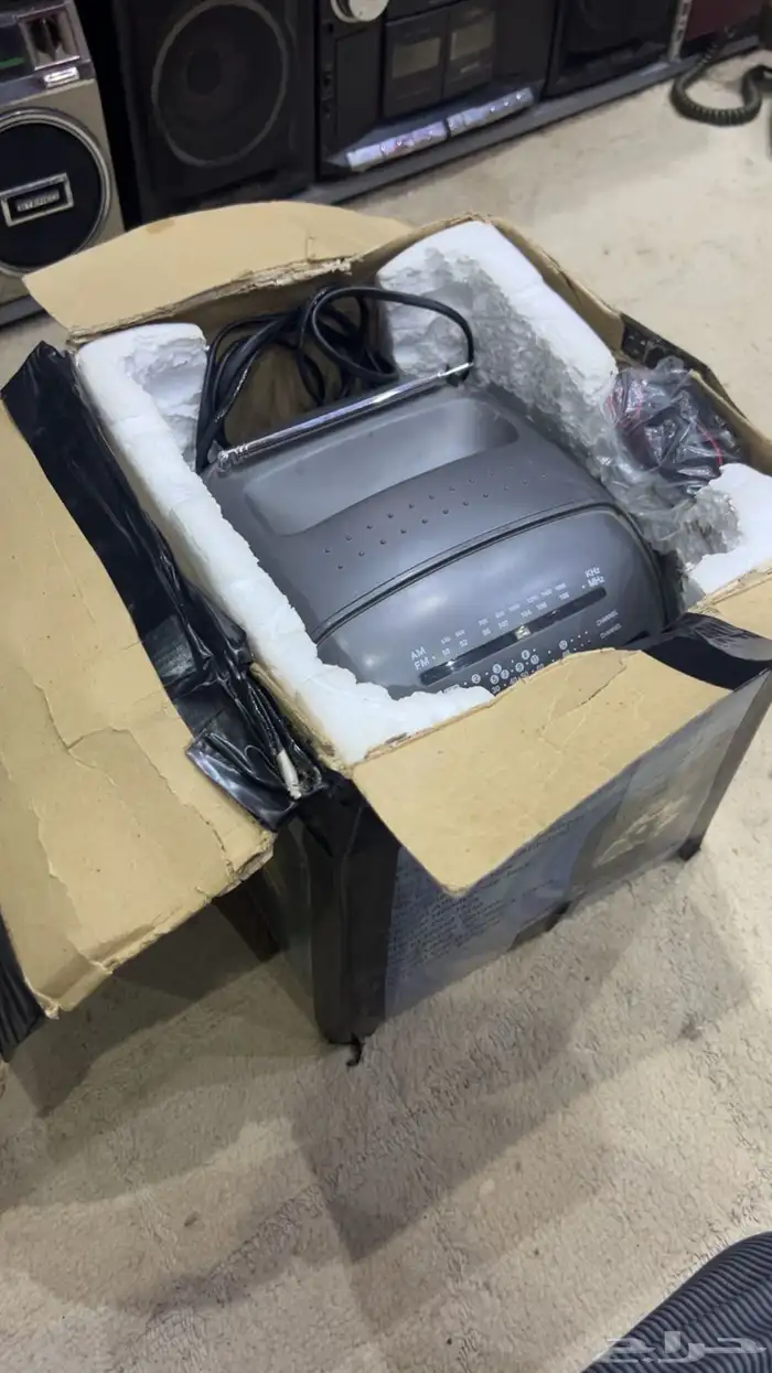 تلفزيون قديم صغير 1