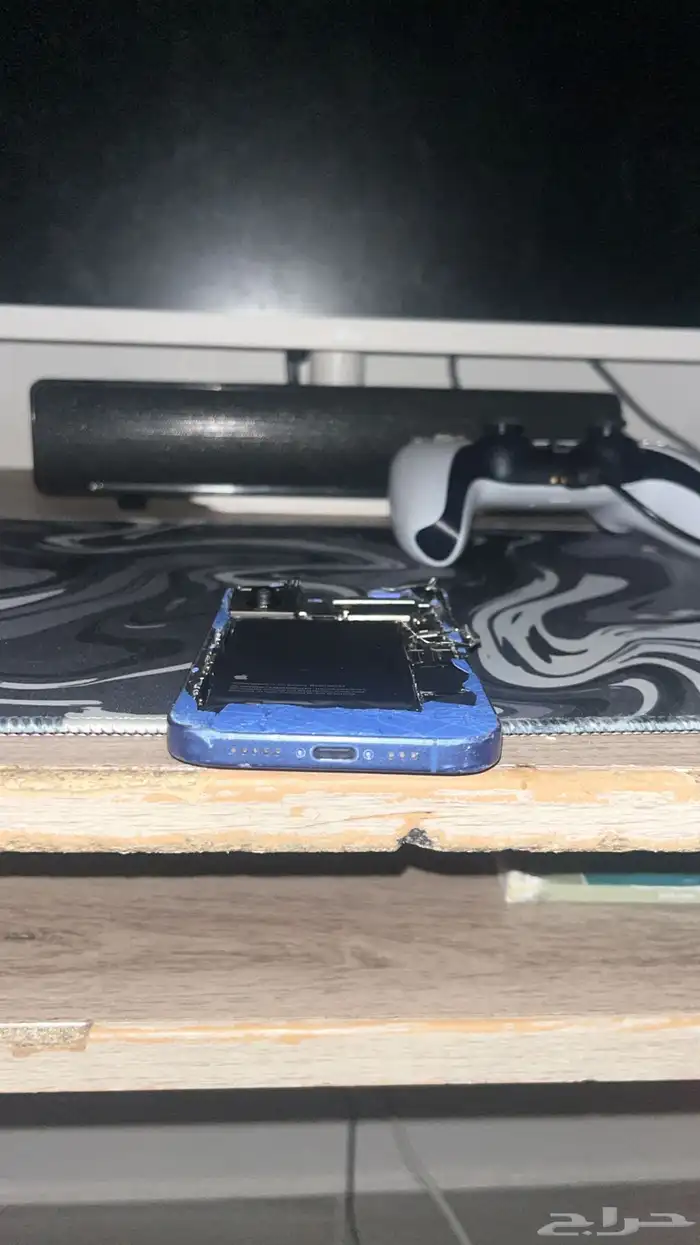 آيفون 16 مكسور 5