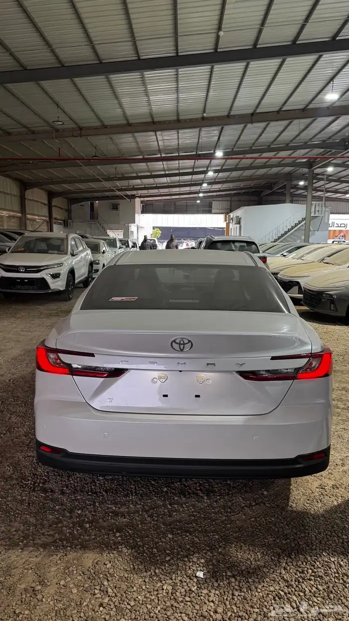 تايوتا كامري 2025 فئة E وارد الوكيل 113 500 17