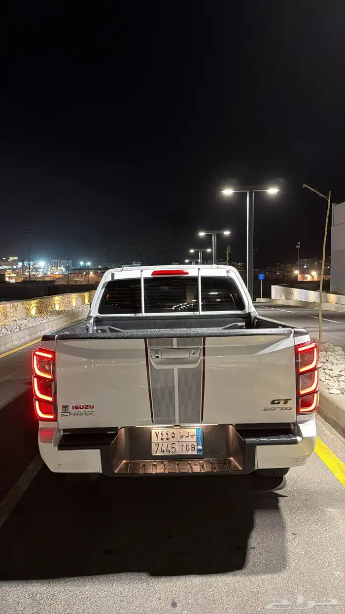 ديمكس 2025 شبه اصفار . 3