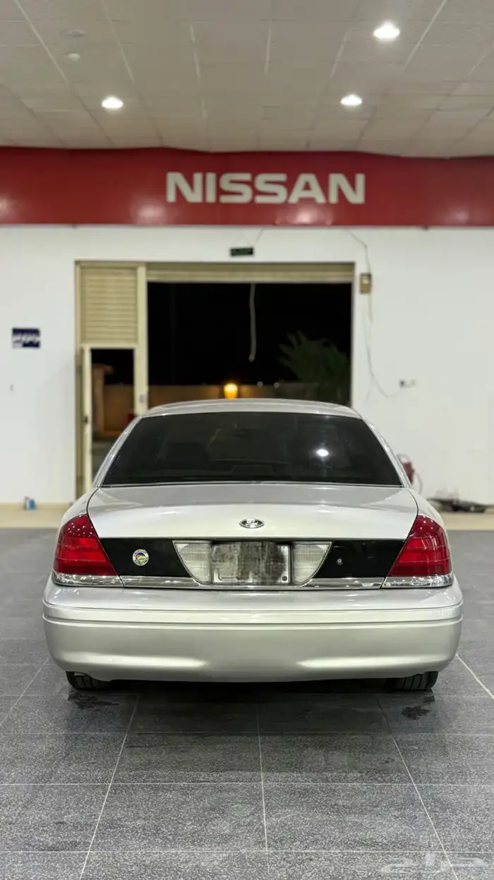 للبيع فورد فكتوريا 2009 سعودي 3