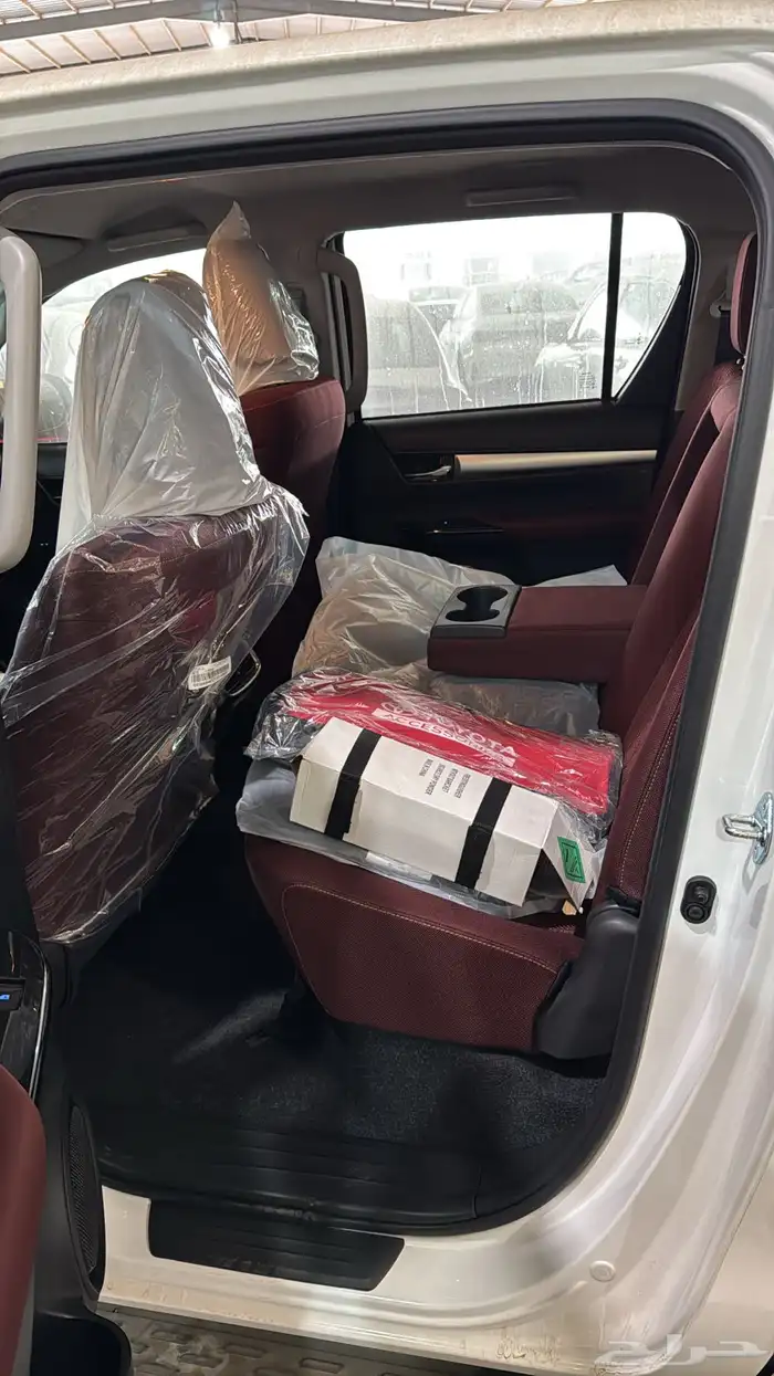 تويوتا هايلوكس SGLX ديزل 2025 9