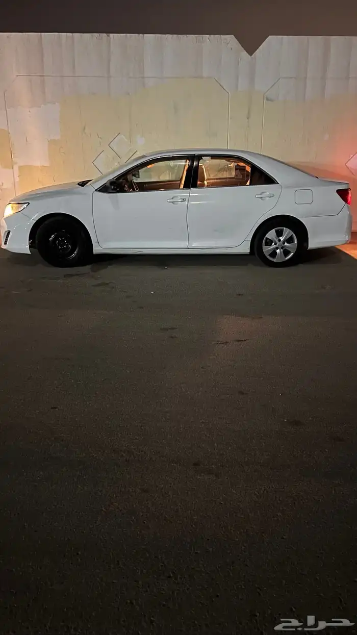 كامري 2013 مخبط للبيع 1