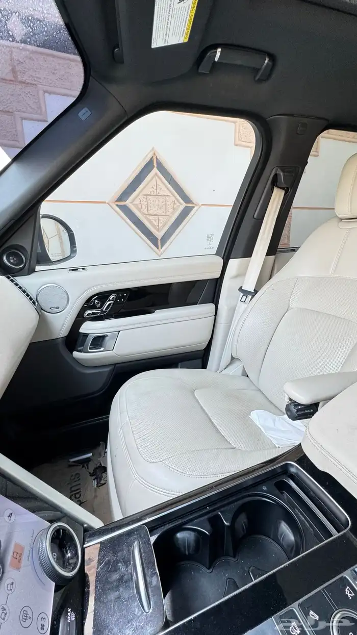 رنج روفر 2020 لوحة دبي 18