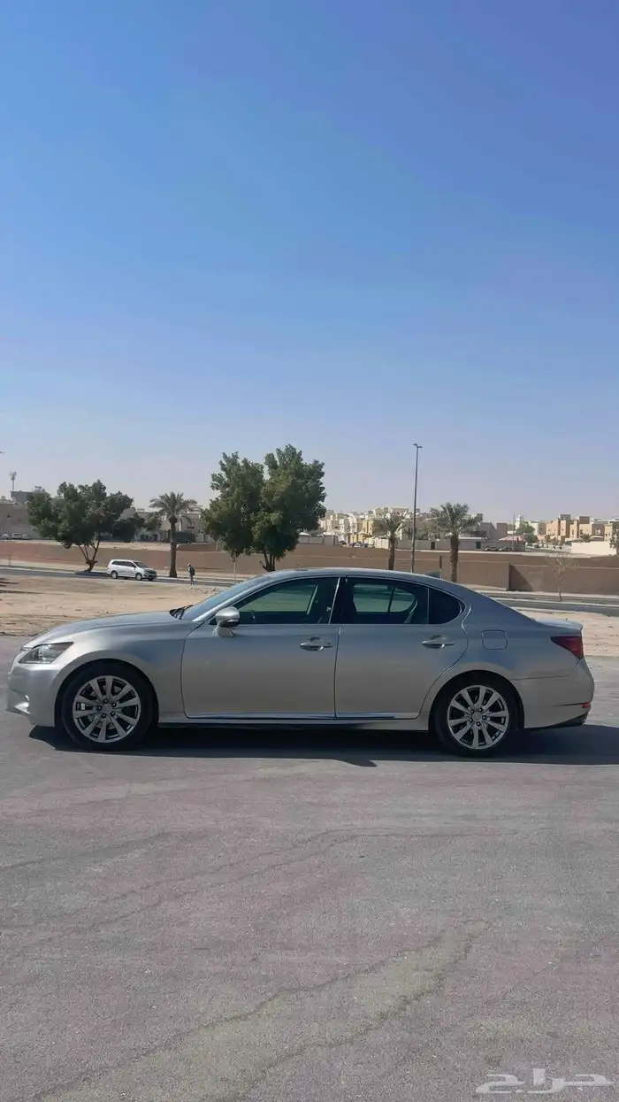 للبيع لكزس gs موديل 2015 1