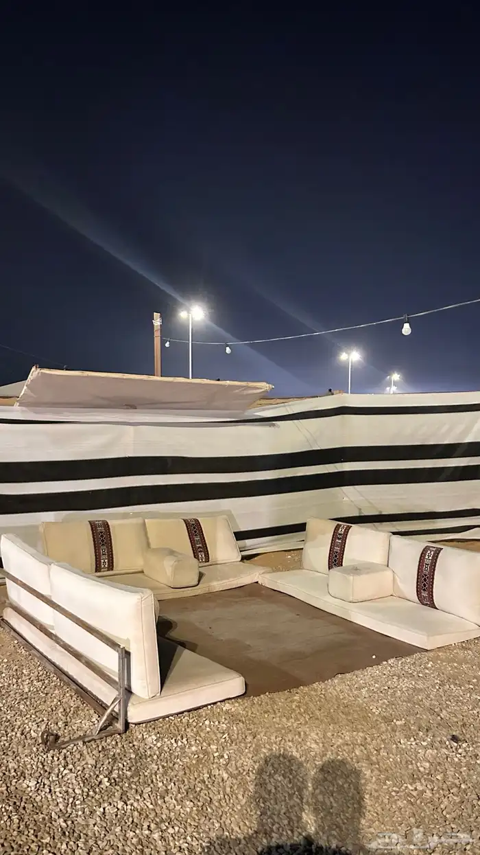 للبيع فود ترك بملحقاته . 4