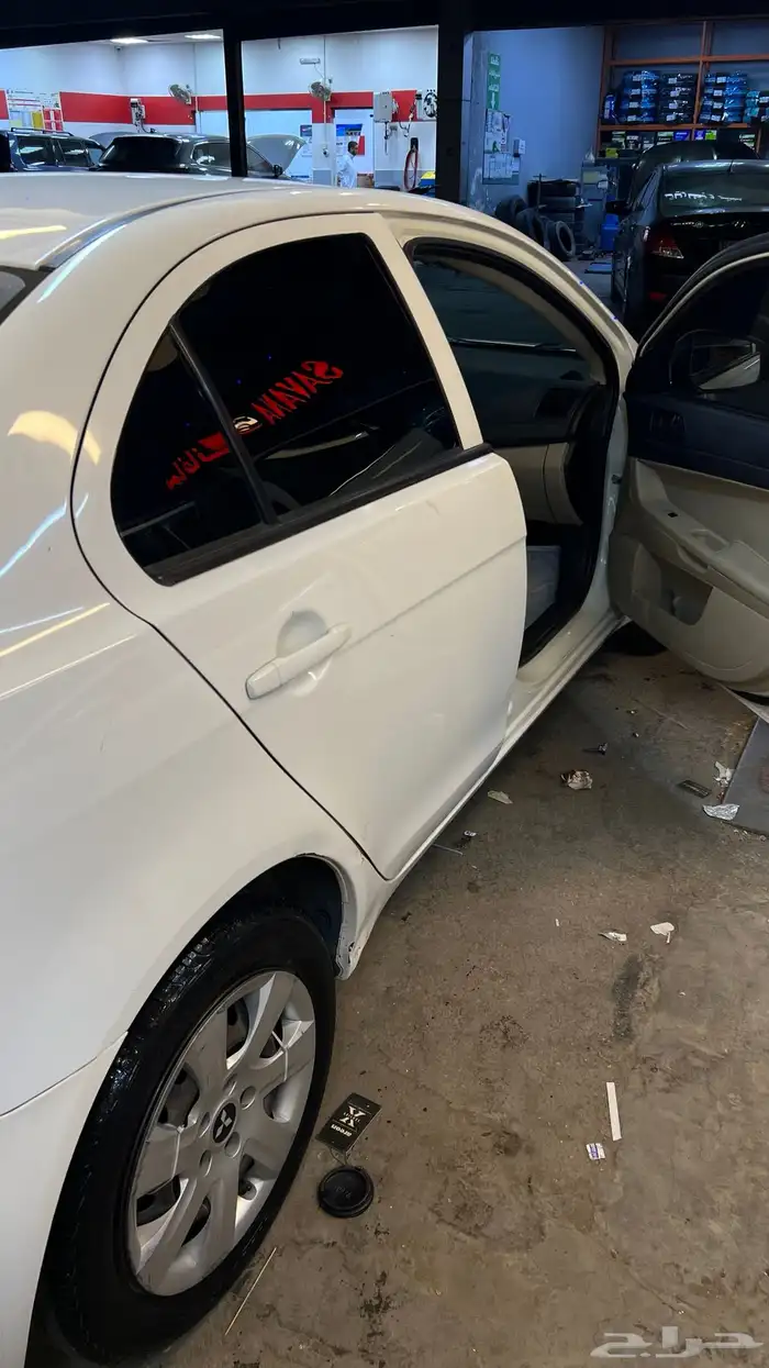 ميتسوبيشي لانسر 2