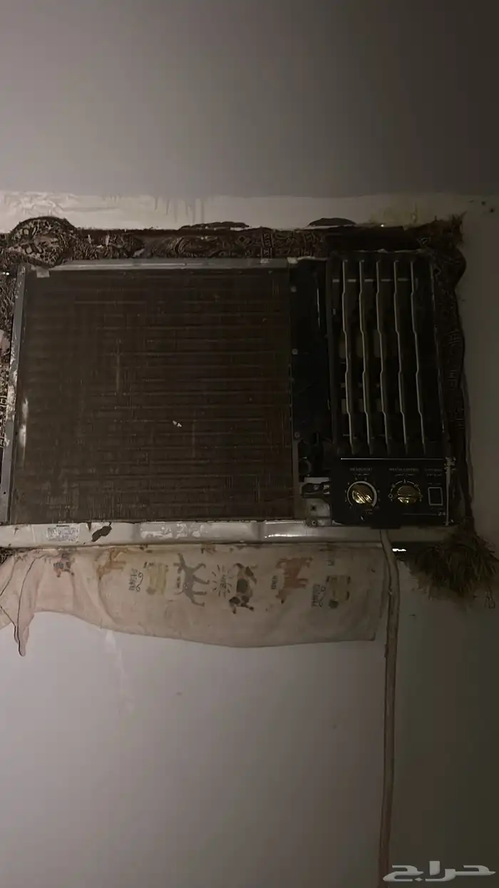 للبيع دولاب مطبخ ومكيفات 0