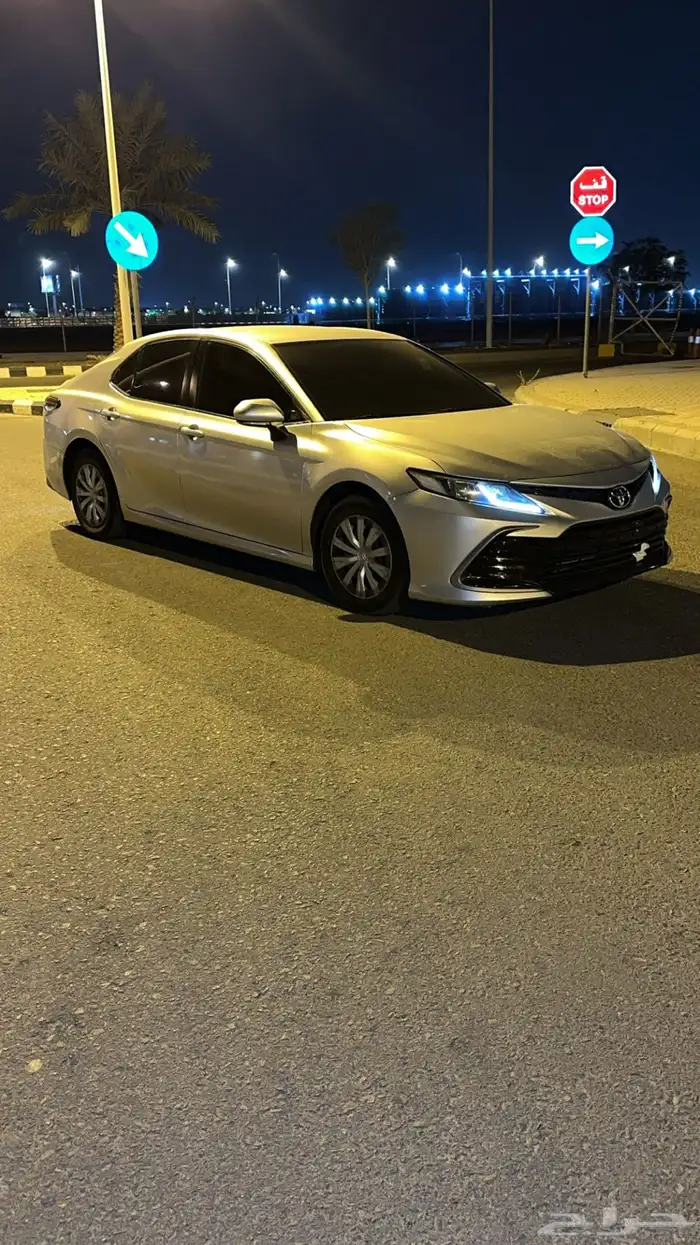 للبيع سيارة كامري موديل 2020 محوله 2021 0