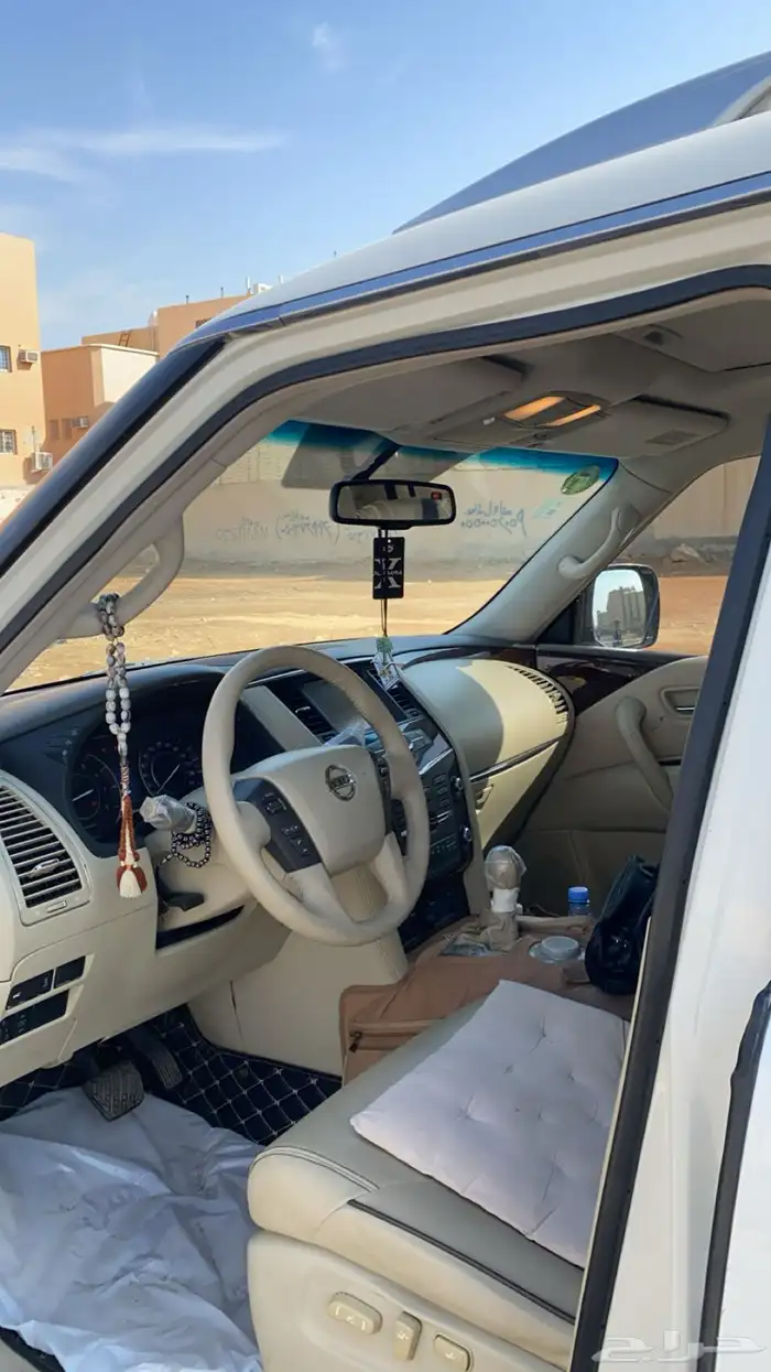 جيب باترول نيسان 2015 ابيض للبيع 7