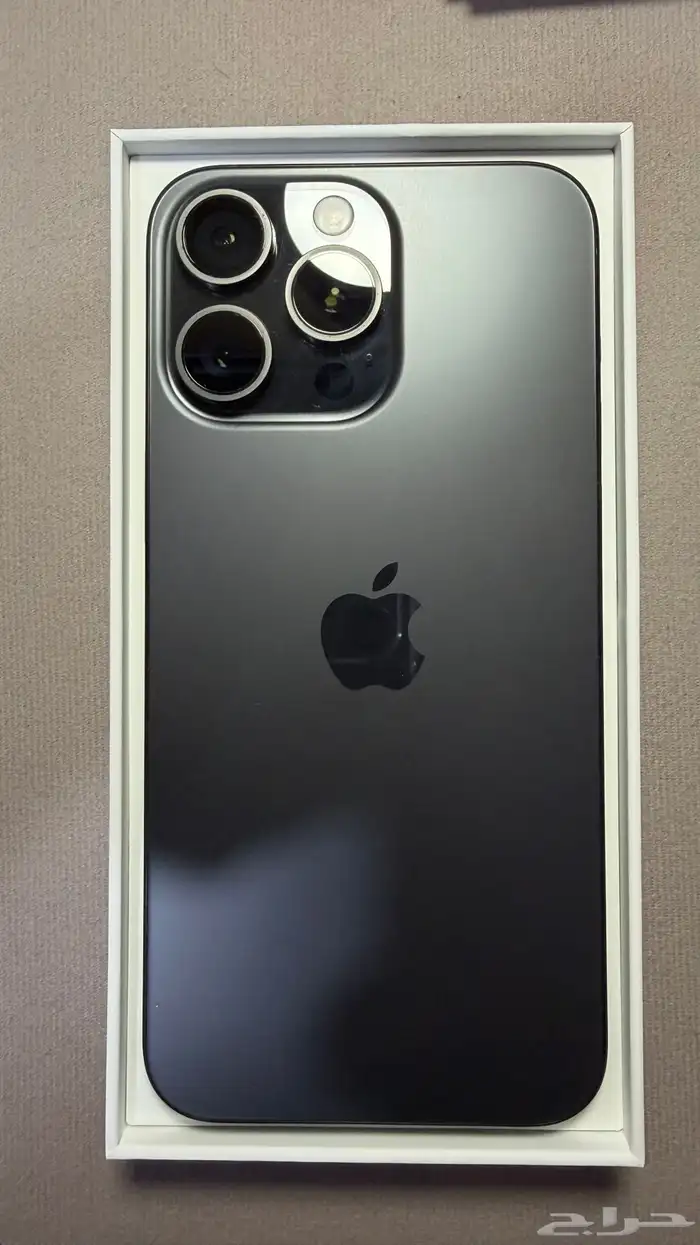 ايفون 15 برو ماكس أسود 0