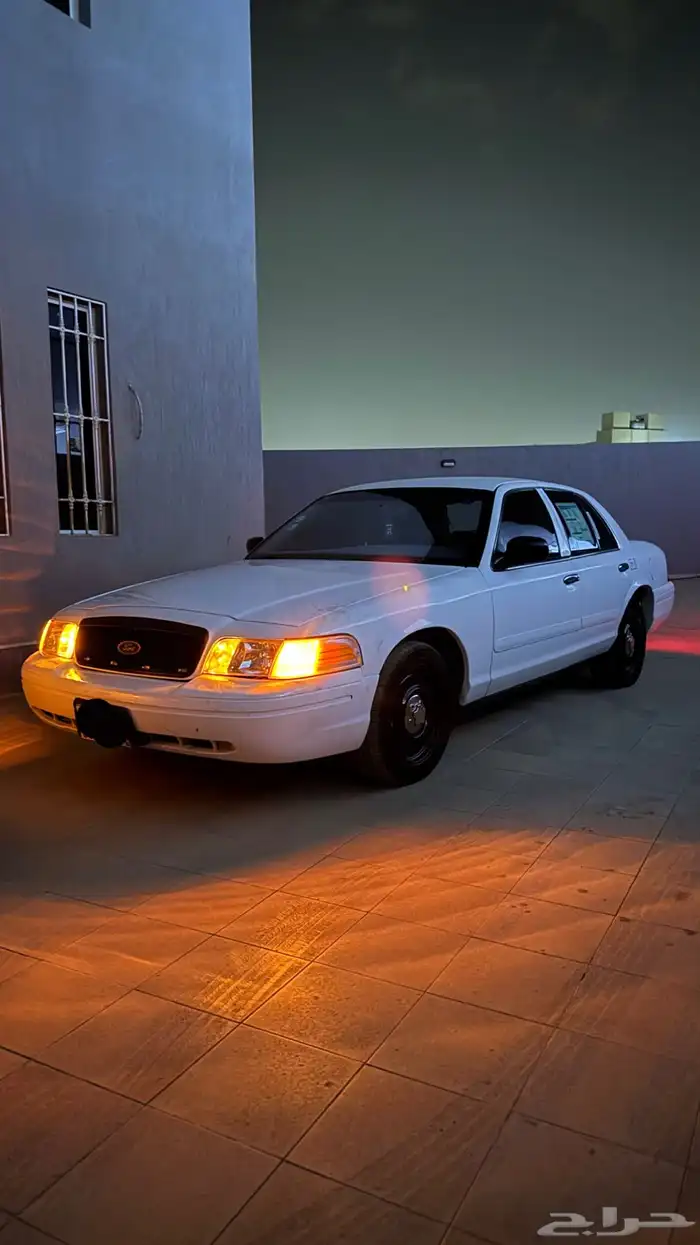 فورد فكتوريا 2001 1