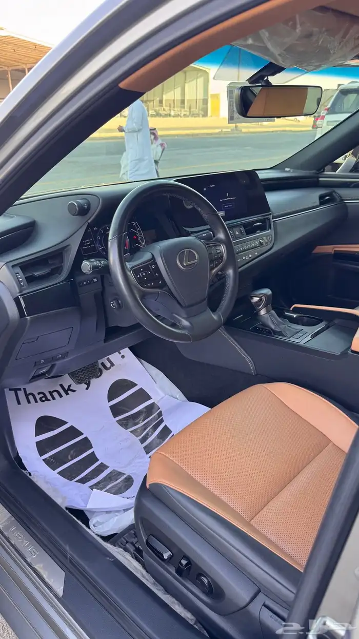 للبيع لكزس AA ES250 - 2023 بحالة الوكاله 11