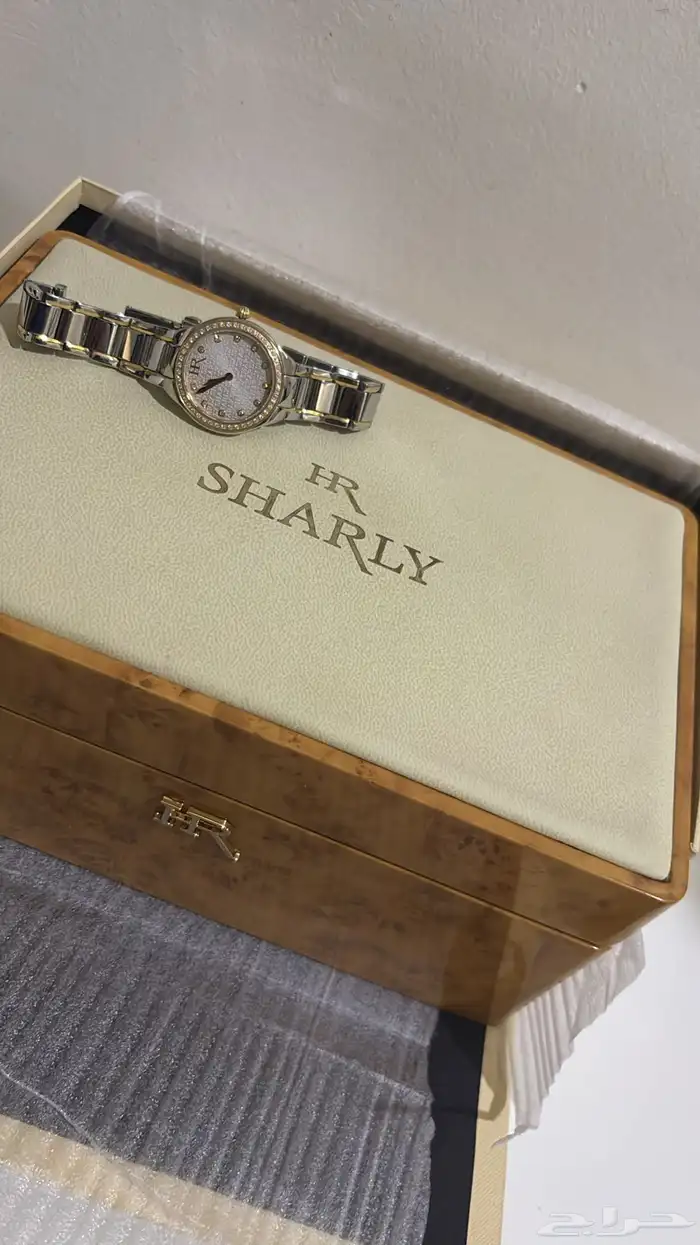 ساعه الماس فيها 11 الماسه 0