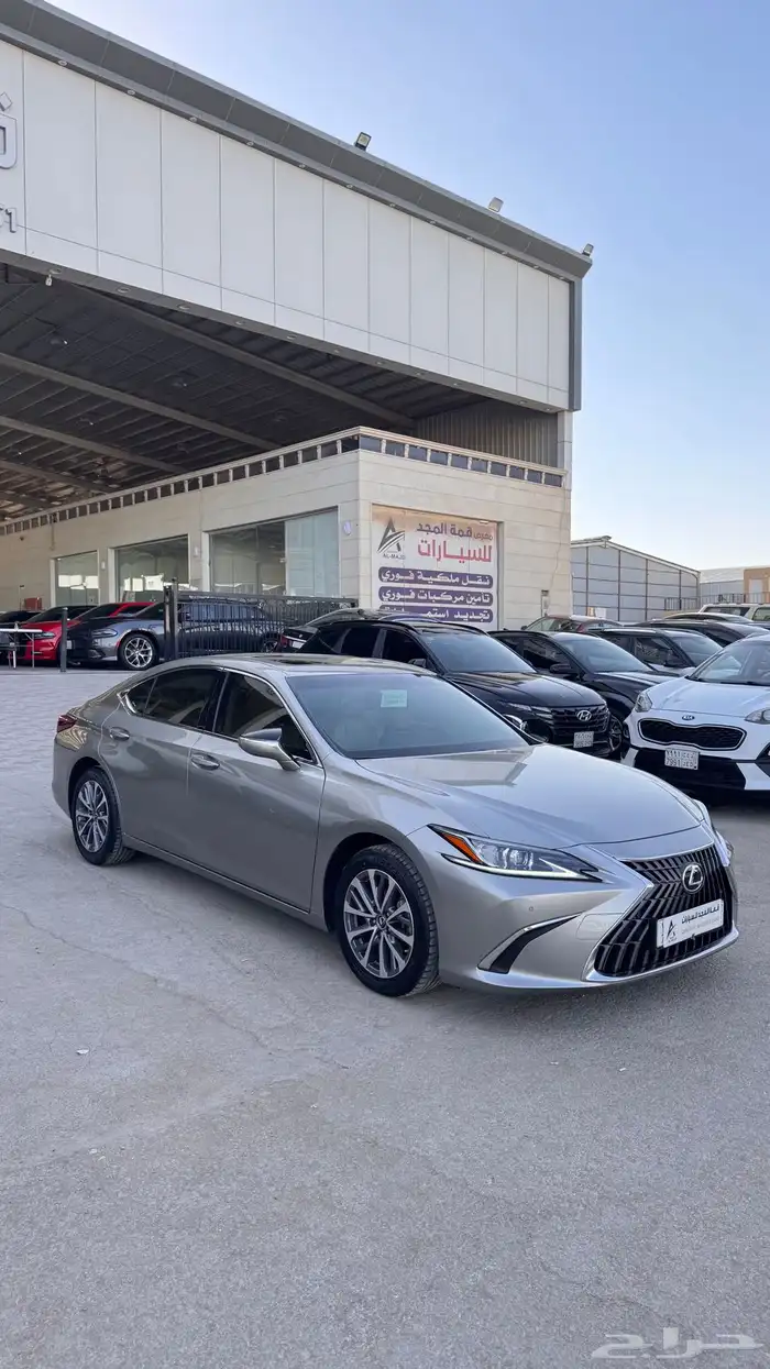 للبيع لكزس AA ES250 - 2023 بحالة الوكاله 1