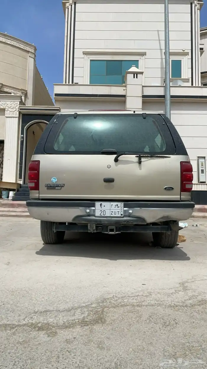 فورد اكسبيدشن مع لوحة مميزة ط و م 20 0