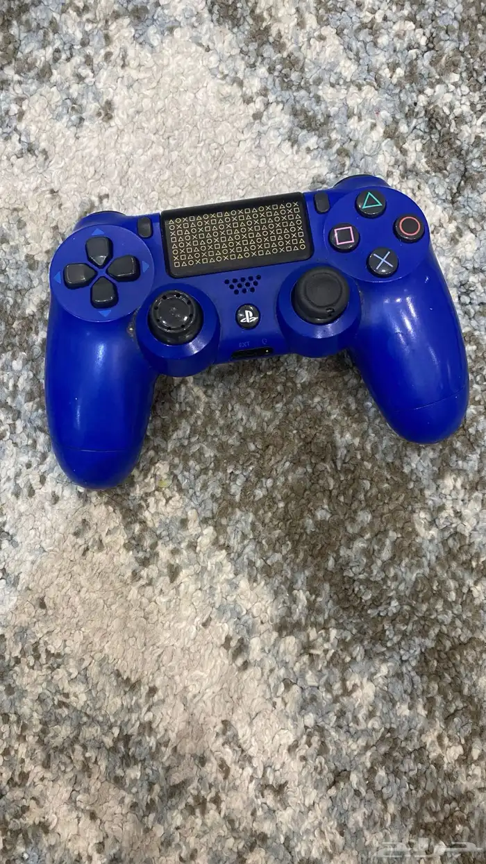 بلاي ستيشن سوني 4 مع يدين 6