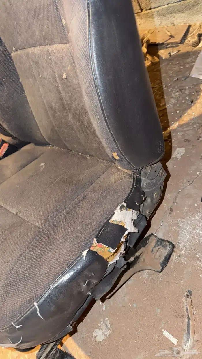 قطع هايلوكس وقطع شروكي 2001 وتحت 6