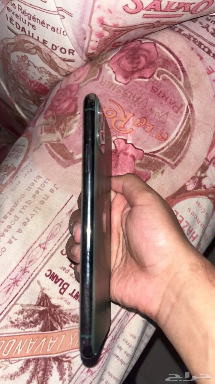 ايفون 11 برو ماكس مافك 2