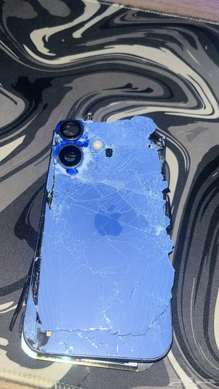 آيفون 16 مكسور 0