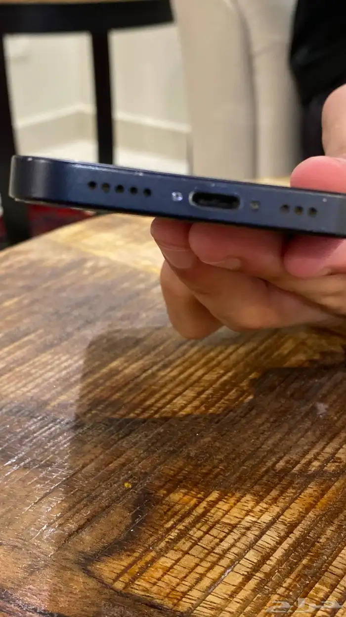 ايفون 12 اسود 3