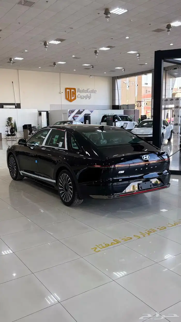 هيونداي ازيرا كالجرافي 2026 10