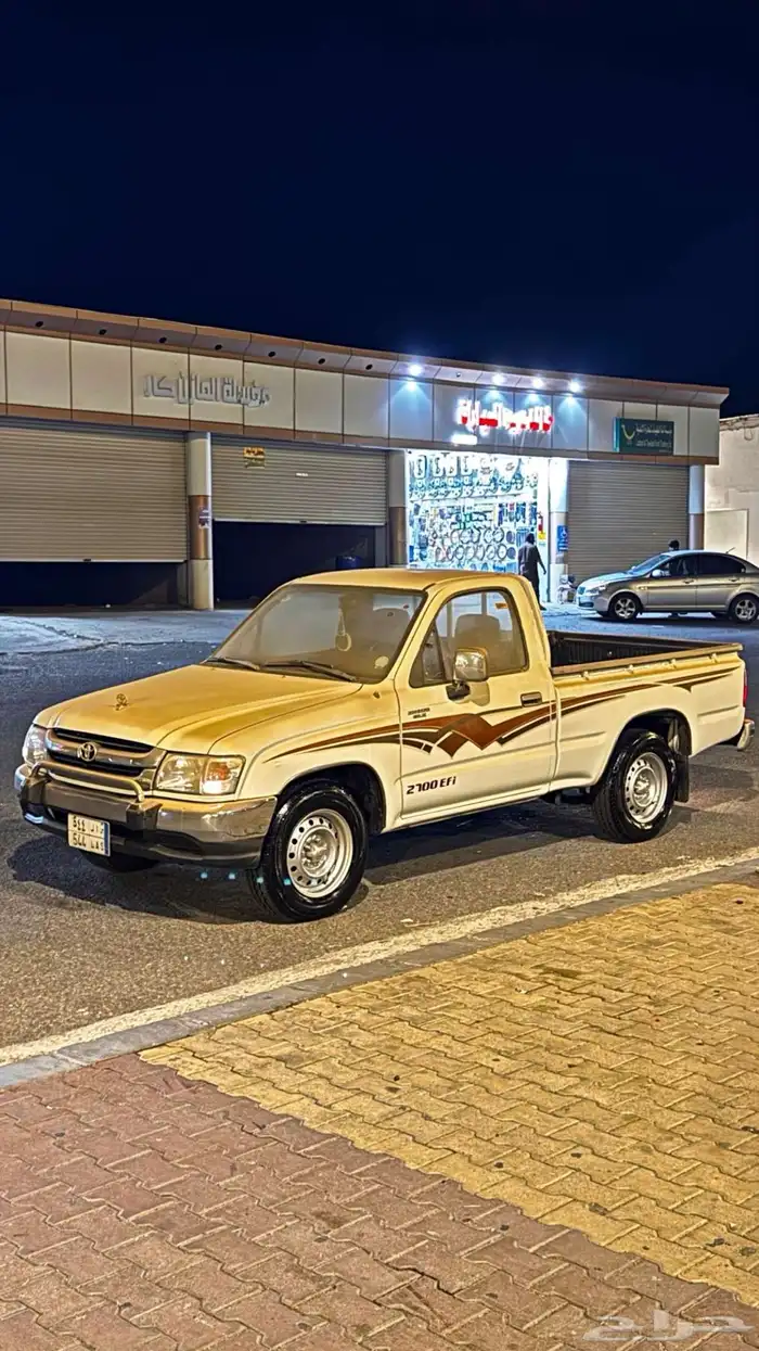 للبيع هايلوكس 2005 GLX 19