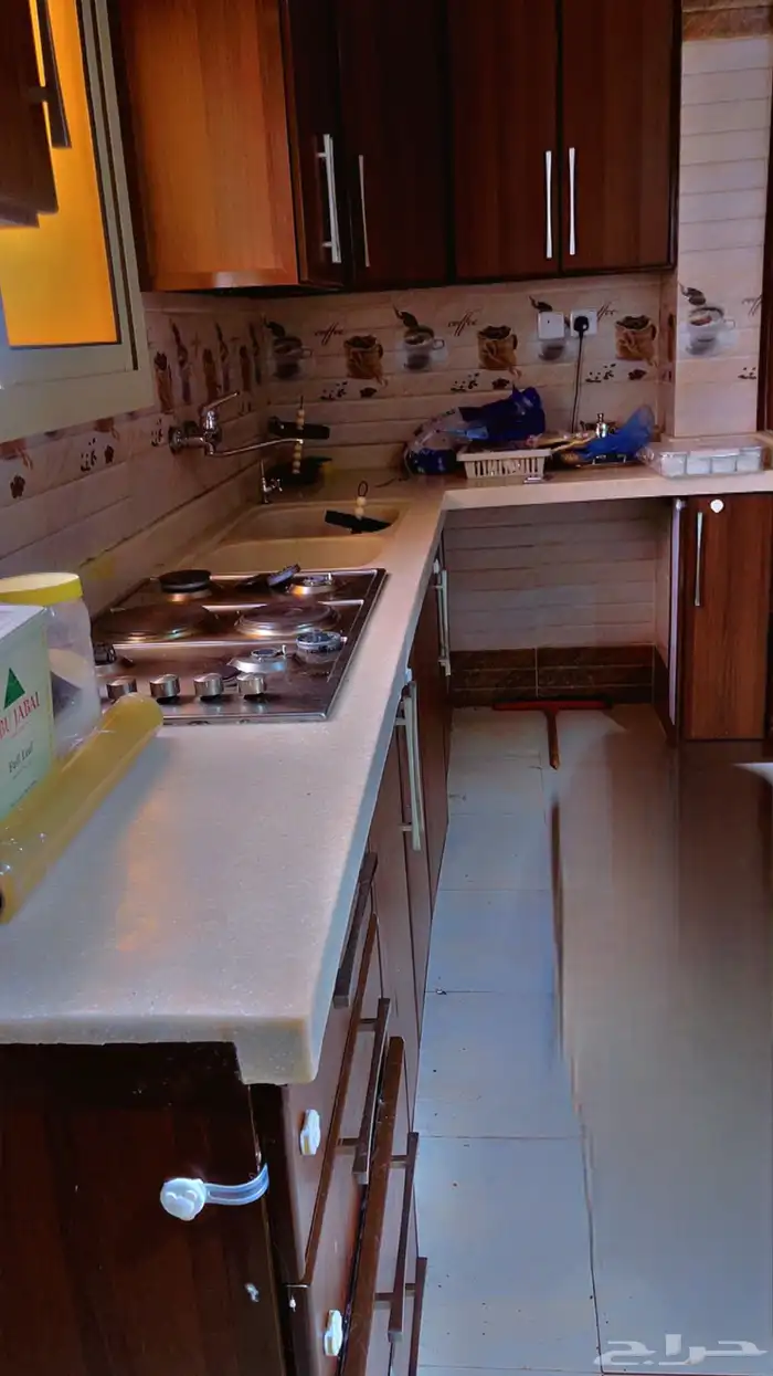 دولاب مطبخ متكامل مع فرن ومكرويف وقز سطحي 2
