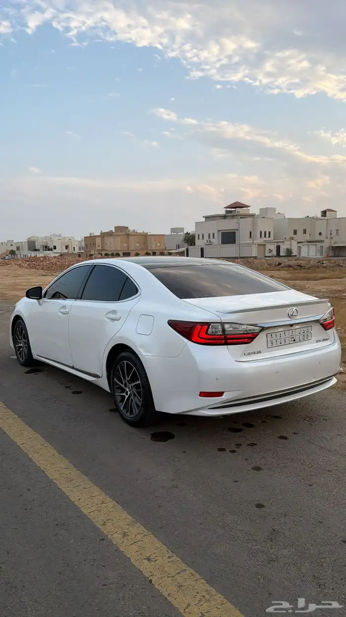 لكزس ES350 2018 فل كامل 11