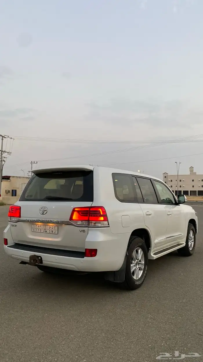 لاند كروزر 2016 مخزن مالك اول 16