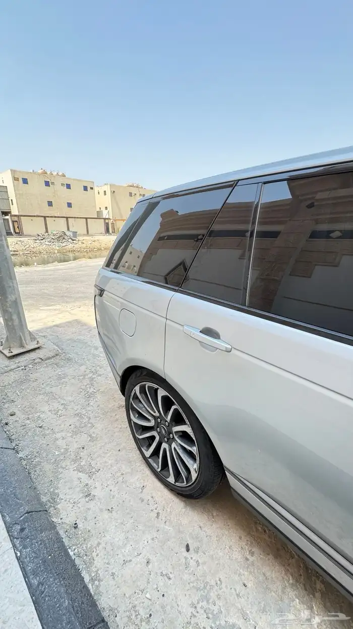 رنج روفر 2020 لوحة دبي 8