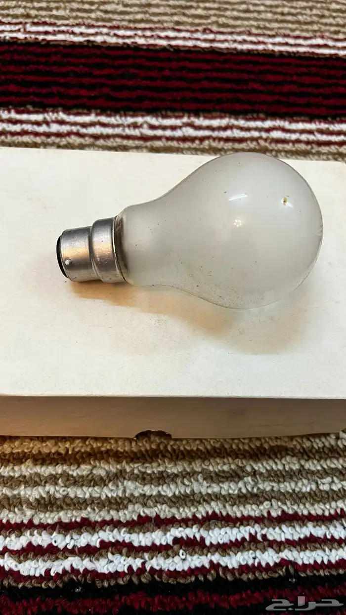 لمبة مسمار هنقاري أصلي مخزن قديم تراث 1