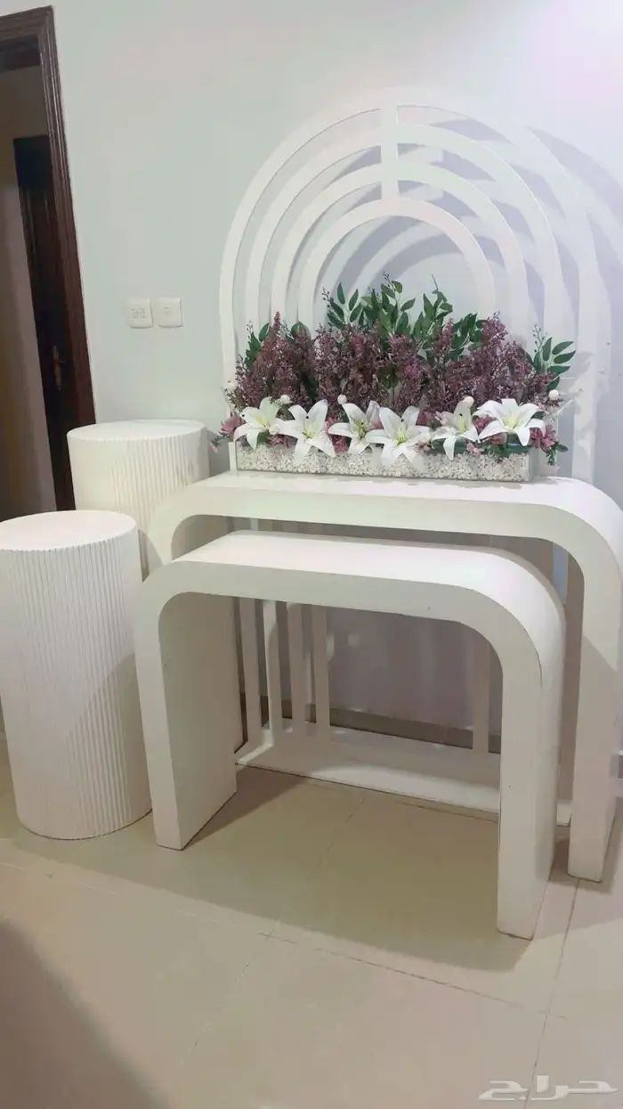 للبيع بسعر جميل عدد اثنين مداخل استقبال مع 5 أنواع ورد 2