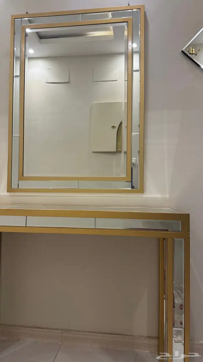 مدخل دولاب تلفزيون وجزامه 8