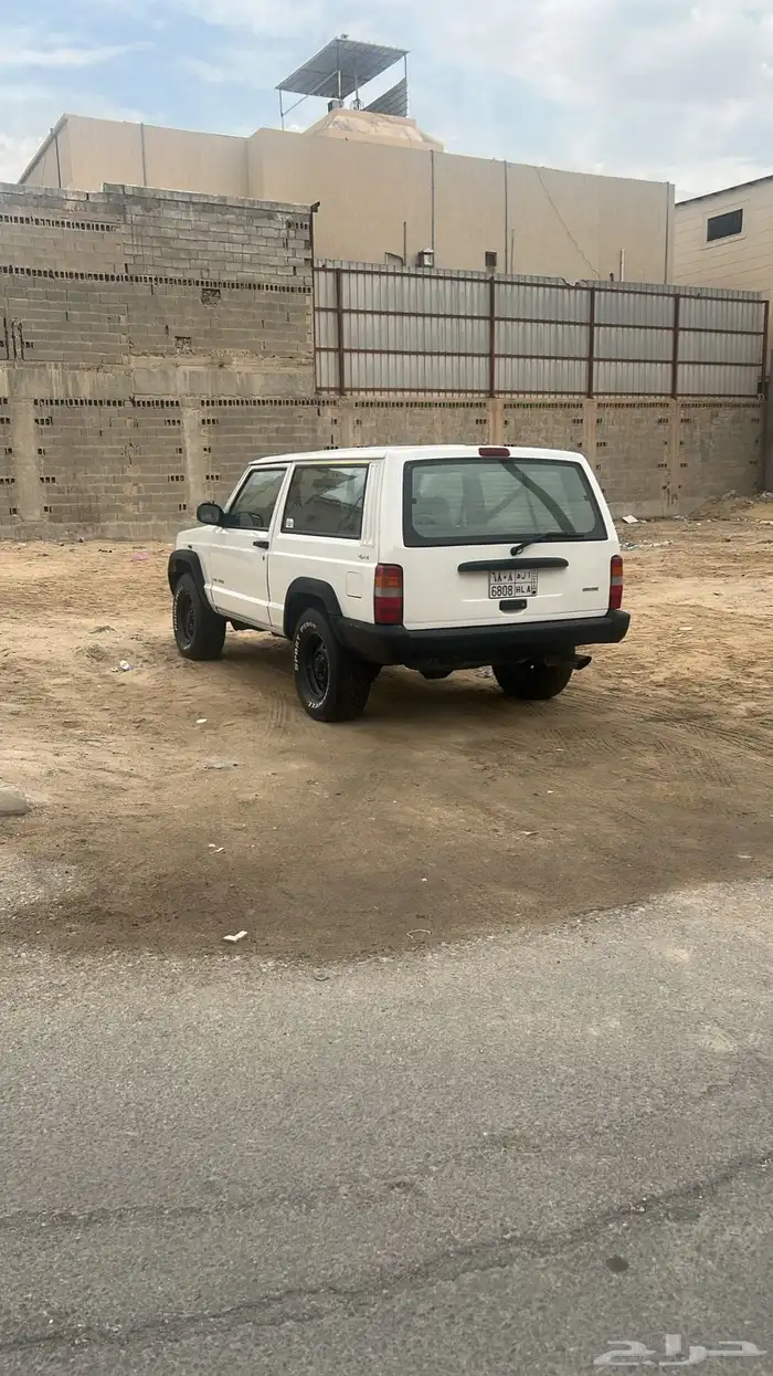 جيب شيروكي موديل 2000 باب واحد 2