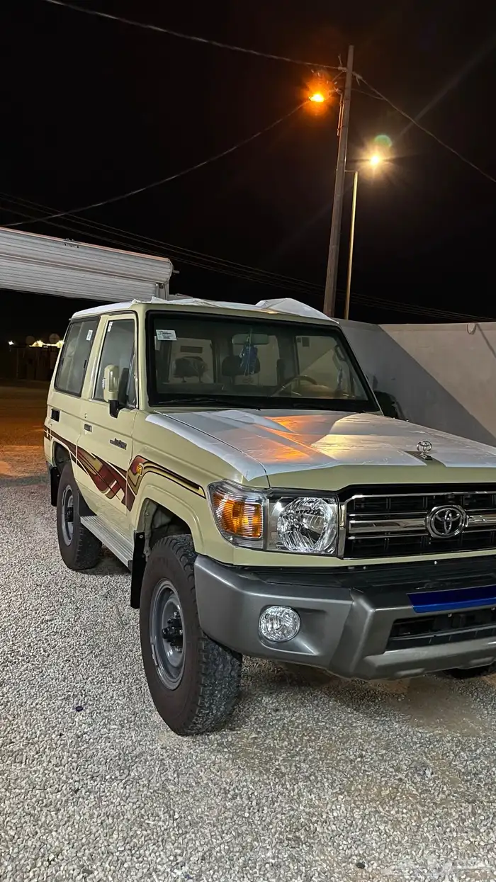 للبيع ربع مديل 2012 عليه لوحه مميزه 3