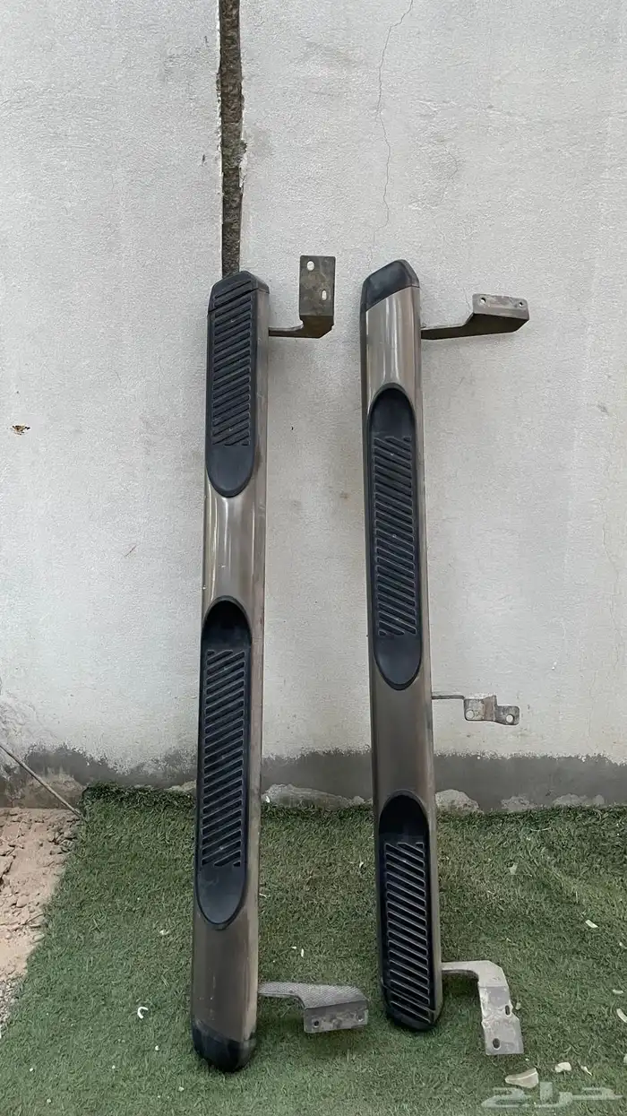 للبيع وطايات باثفندر2000-2005 1