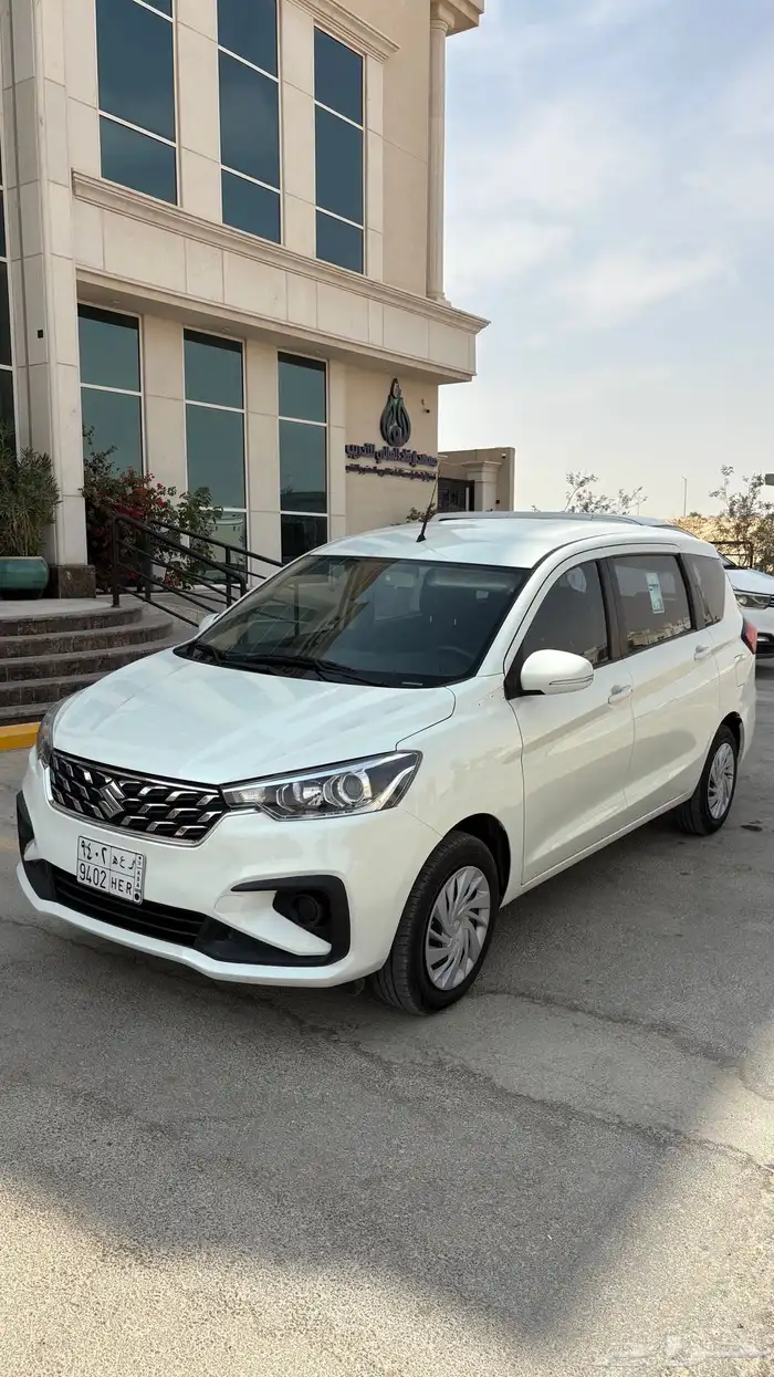 سوزوكي ارتيجا 2024 2