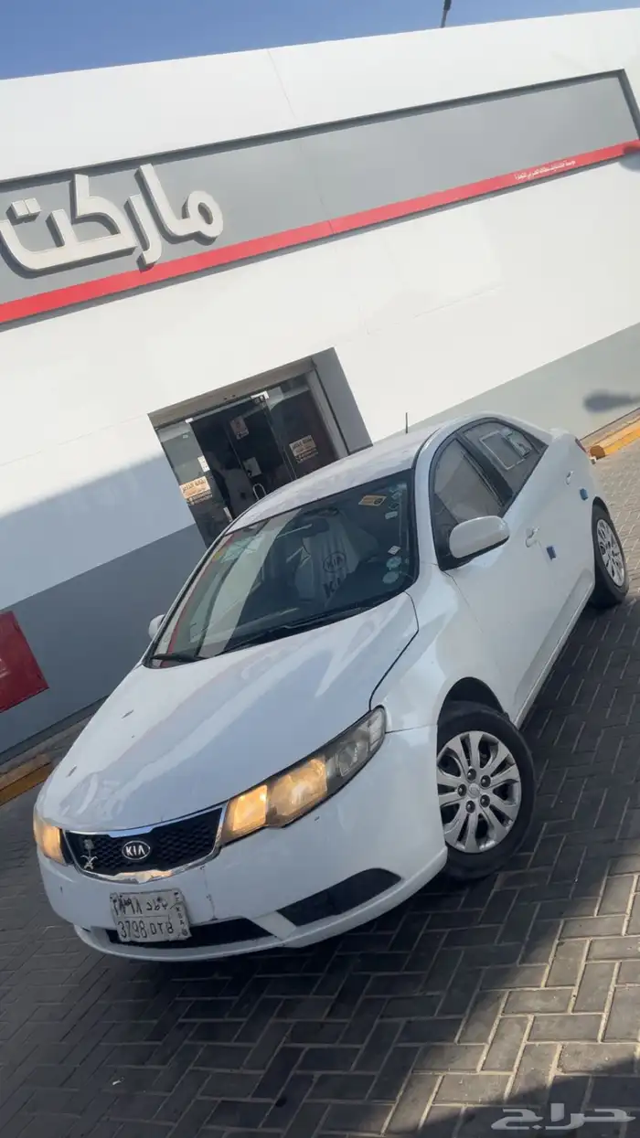 للبيع كيا سيراتو م 2012 4