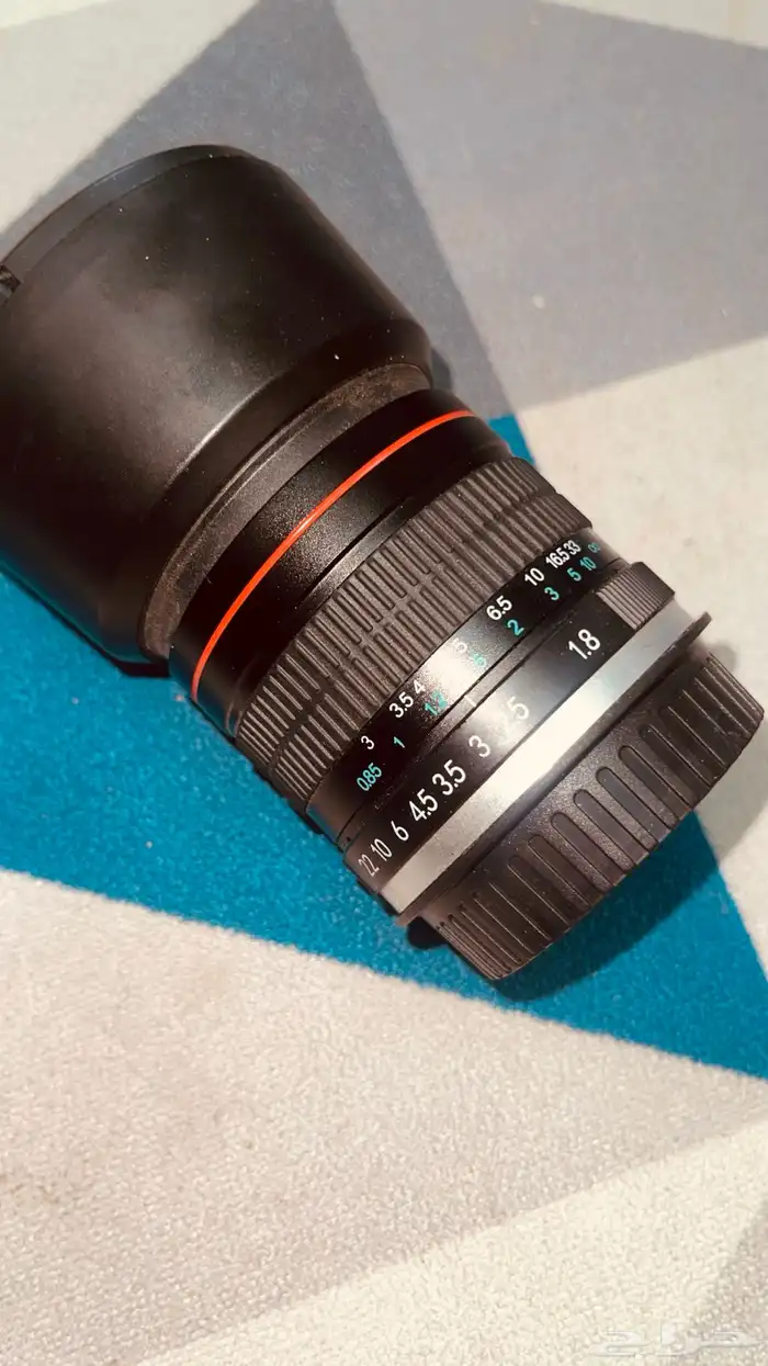 عدسة 85mm 1