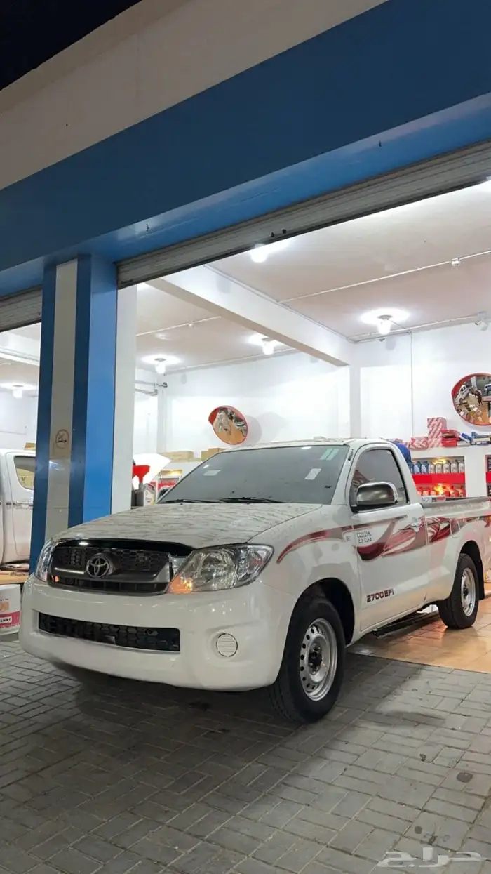 مطلوب هايلوكس ملكزز بحدود 28 0