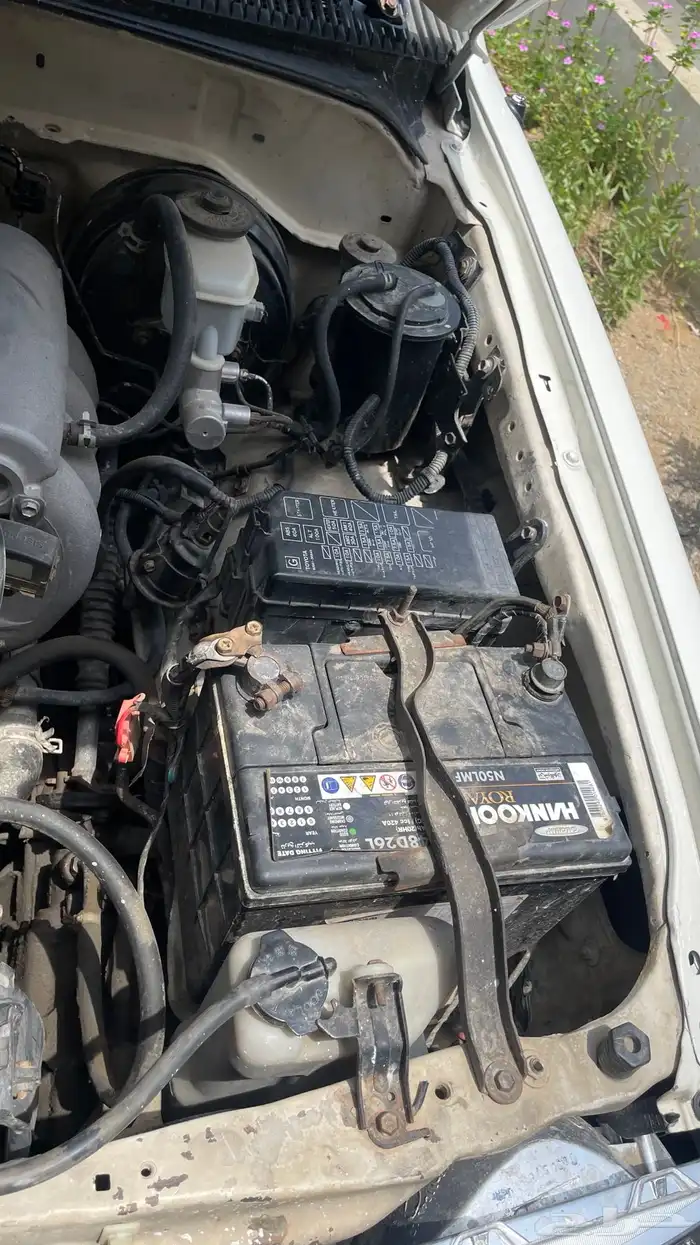 للبيع هايلوكس 2005 GLX 12