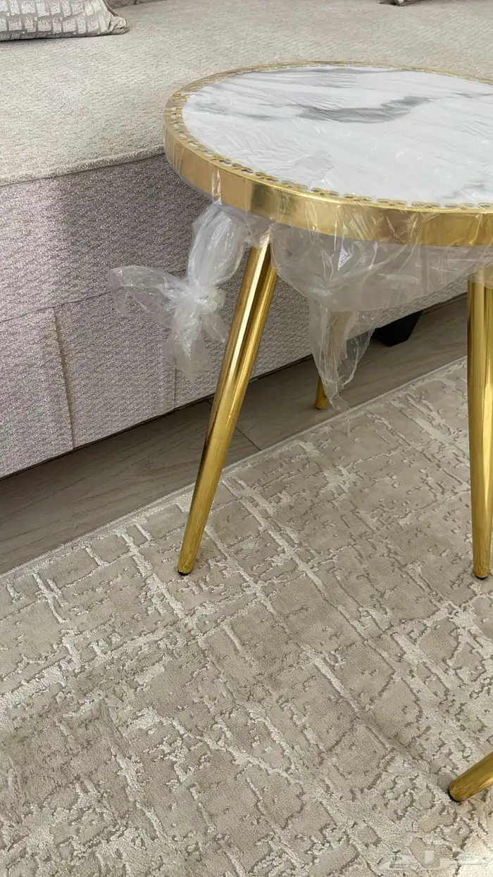 طاولة مجلس نظيفه مره 0