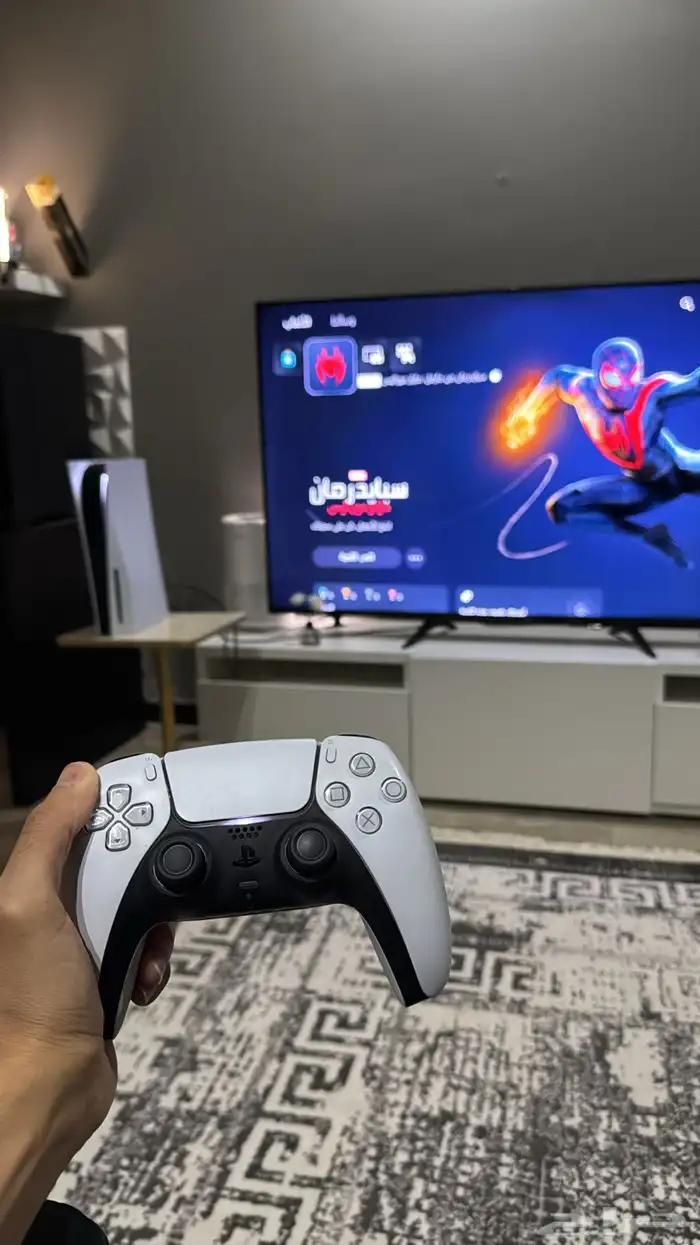 سوني بلايستيشن 5 نسخة ال CD نظيف جدا استخدام بسيط للبيع 5